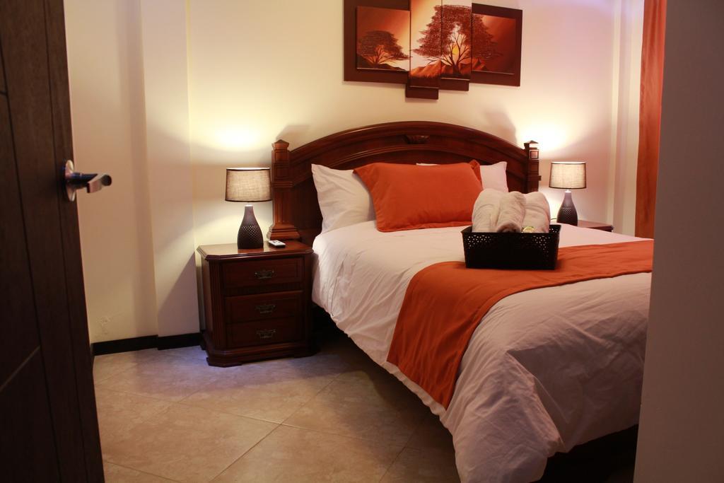 Hotel Las Mercedes Airport-Quito Tababela Room photo