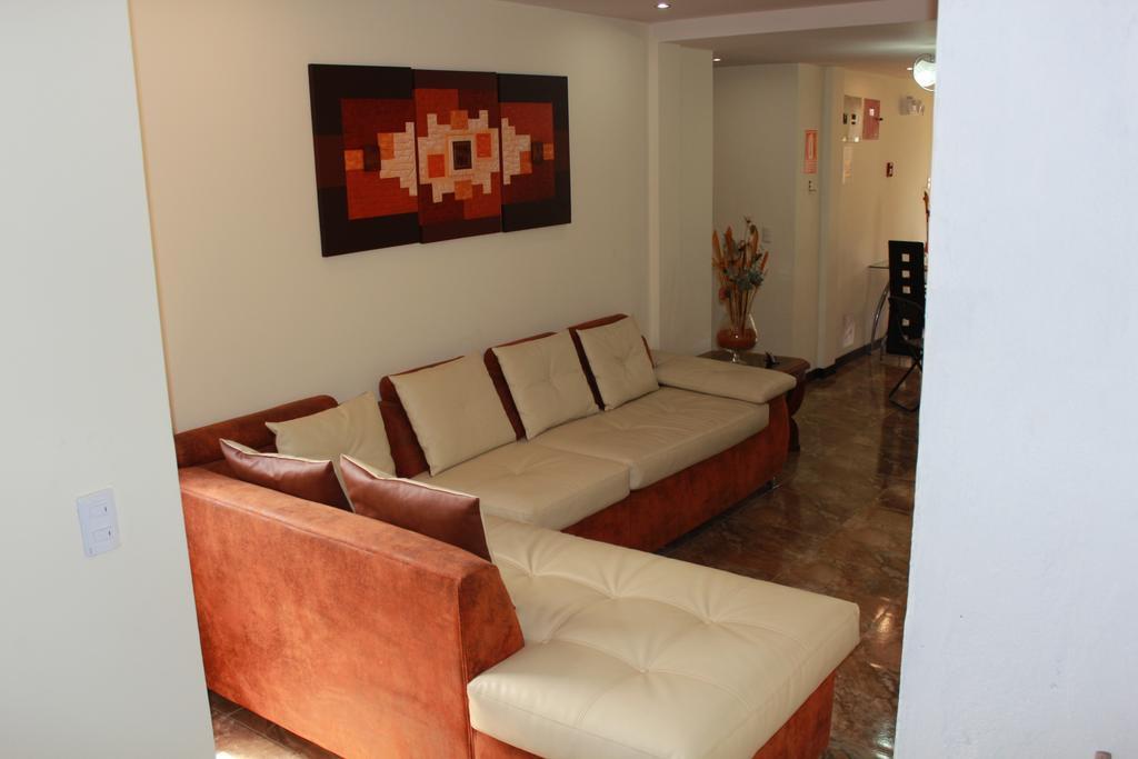 Hotel Las Mercedes Airport-Quito Tababela Room photo