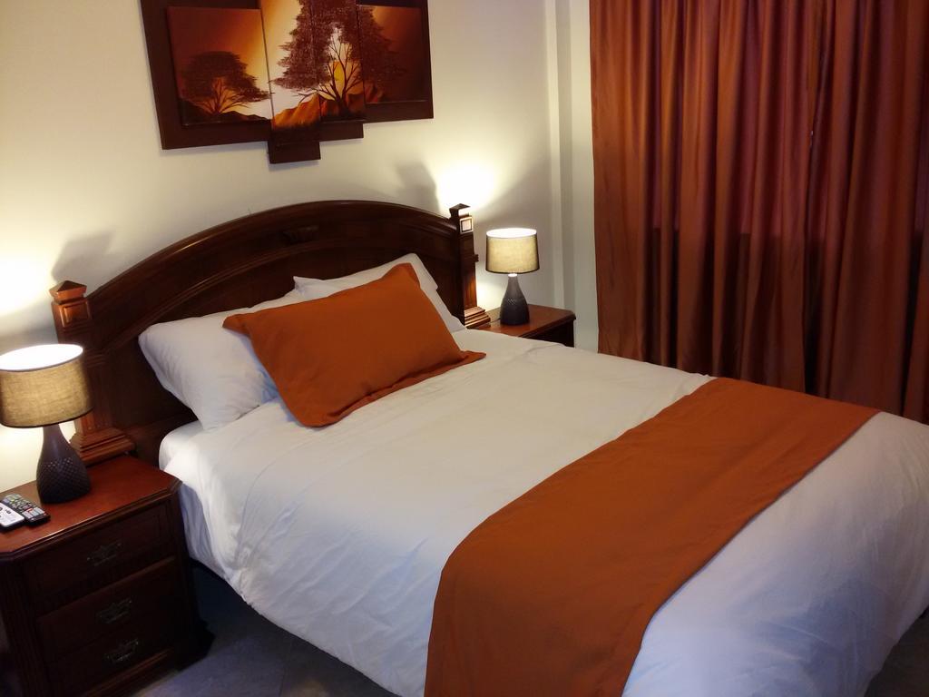 Hotel Las Mercedes Airport-Quito Tababela Room photo