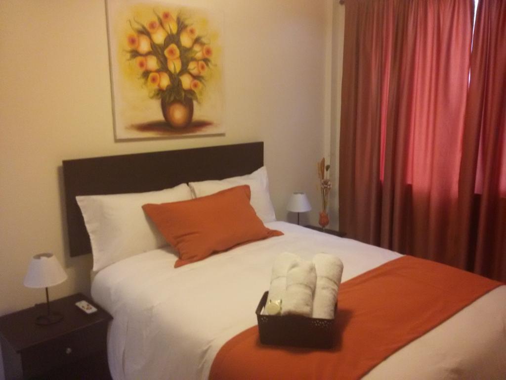 Hotel Las Mercedes Airport-Quito Tababela Room photo